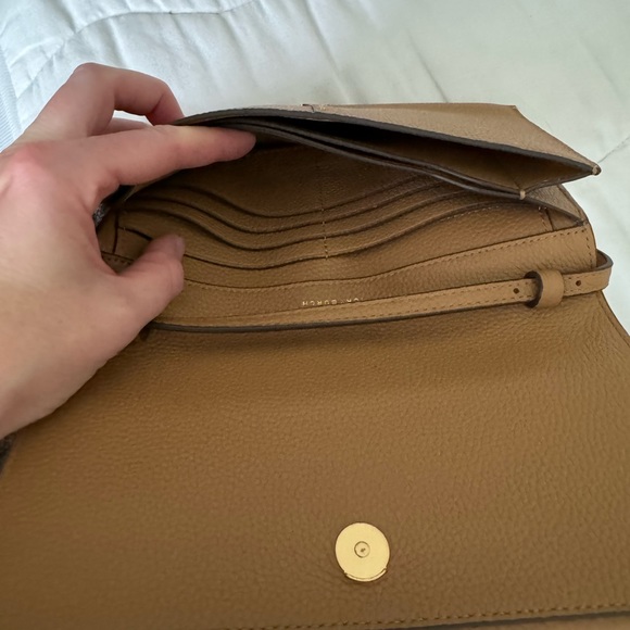 Tory Burch McGraw Wallet Crossbody (Color: Tiramisu) - Picture 4 of 5